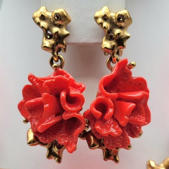 Oscar de la Renta Coral Flower + Branch Statement Jewelry Set Resin + Swarovskis - Picture 9 of 12